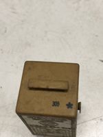 BMW 5 E39 Window control relay 61368384505