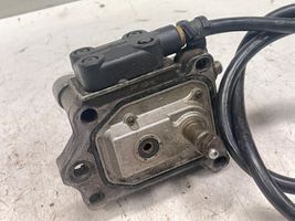 Mercedes-Benz Sprinter W901 W902 W903 W904 Polttoaineen ruiskutuksen suurpainepumppu 2464463243