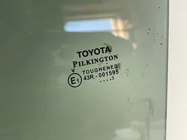 Toyota Auris 150 Szyba karoseryjna tylna 43R001595