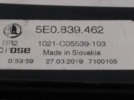 Skoda Octavia Mk3 (5E) Elektryczny podnośnik szyby drzwi tylnych 1021C05539103