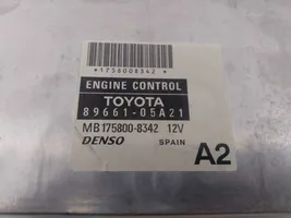 Toyota Avensis T250 Centralina/modulo del motore 8966105A21