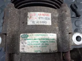 KIA Sorento IV Ilmastointilaitteen kompressorin pumppu (A/C) 977013E350