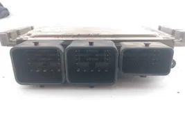 Peugeot 208 Calculateur moteur ECU 9807886180