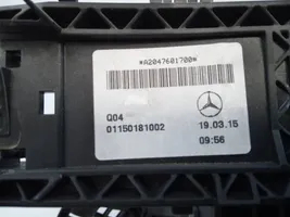 Mercedes-Benz A W176 Etuoven lukko A2047601700