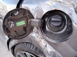 Mazda 3 Tappo del serbatoio del carburante 
