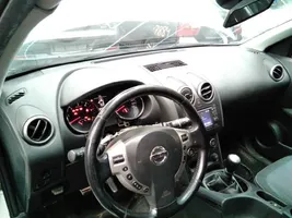 Nissan Qashqai Kojelauta 