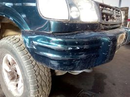 Mitsubishi Pajero Paraurti anteriore 