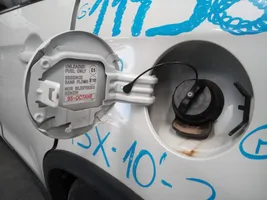 Mitsubishi ASX Aizskrūvējams degvielas tvertnes vāciņš 