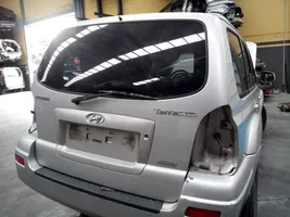 Hyundai Terracan Takaluukun/tavaratilan kansi 