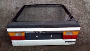 Volkswagen PASSAT B2 Tailgate/trunk/boot lid 