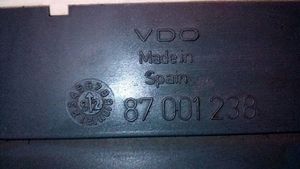 Volkswagen Polo II 86C 2F Compteur de vitesse tableau de bord 87001238