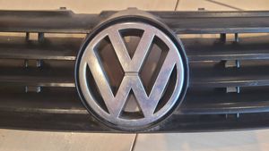 Volkswagen PASSAT B5 Griglia anteriore 3B0853653C