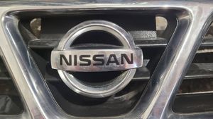 Nissan X-Trail T30 Grille calandre supérieure de pare-chocs avant 623108H700