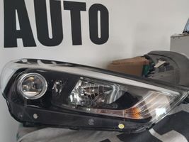 Hyundai Tucson LM Lampa przednia 92102D7000