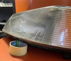 Audi V8 Lampa przednia 