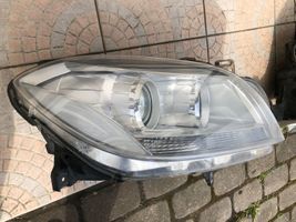 Mercedes-Benz ML W166 Lampa przednia A1668208461