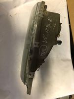 Mercedes-Benz 200 300 W123 Lampa przednia 1305235040