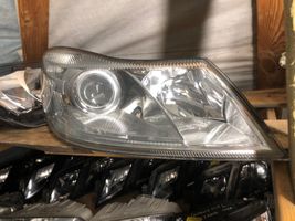 Skoda Octavia Mk2 (1Z) Lampa przednia 1z1941016F