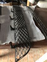 Mitsubishi L200 Grille inférieure de pare-chocs avant MB07153GA