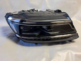 Volkswagen Tiguan Lampa przednia 5NB941082A