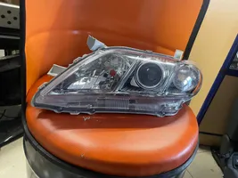 Toyota Camry Lampa przednia 206758A11N