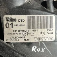 Toyota Aygo AB10 Lampa przednia 811100H010