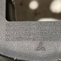 Mitsubishi Colt Ohjauspyörä MR977310