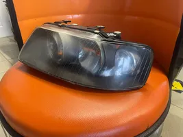 Audi A3 S3 8L Lampa przednia 084411160L