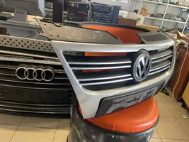 Volkswagen PASSAT B6 Maskownica / Grill / Atrapa górna chłodnicy 3C0853651P