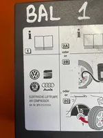 Audi A5 8T 8F Kit d’outils 8P0012615A