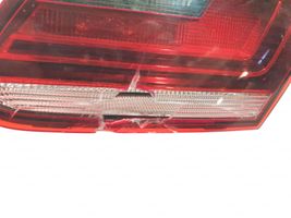 Volkswagen PASSAT CC Задний фонарь в крышке 3C8945308R