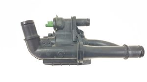 Ford Mondeo MK V Boîtier de thermostat / thermostat 9670253780