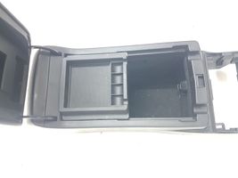 Subaru Legacy Hansikaslokeron keskikonsoli 92136AL03A