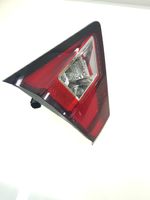 Ford Escape III Lampy tylnej klapy bagażnika KJ5413A603AA