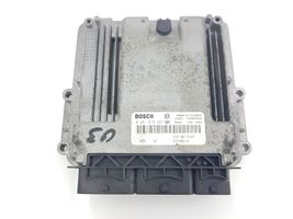 Renault Trafic II (X83) Calculateur moteur ECU 0281018497