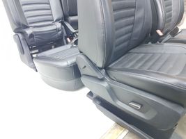 Ford Edge II Fotele / Kanapa / Komplet 