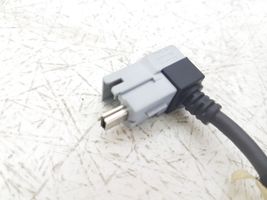 Ford Fusion II USB-pistokeliitin HS7T14D202