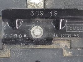 Ford Fusion II Boîte de batterie DG9310723