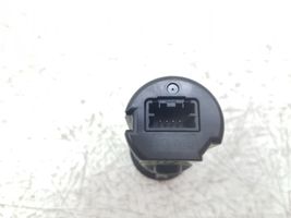 Ford Escape IV Connettore plug in USB MU5T19J211