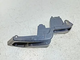 Ford Fusion II Staffa angolare del supporto di montaggio del paraurti DS7317E851