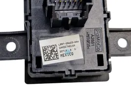 Ford Escape IV Przycisk / Włącznik hamulca ręcznego LB5T2B623
