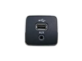 Jeep Compass USB-pistokeliitin 5XG28DX9