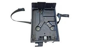 Ford Fusion II Boîte de batterie HG9310723