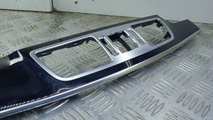 Mercedes-Benz E AMG W212 Rivestimento del pannello A2126804193