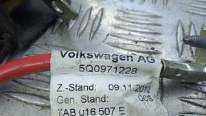 Audi A3 S3 8V Cables (motor de arranque) 5Q0971228