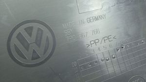 Volkswagen Touareg II C-pilarin verhoilu 7P0867766