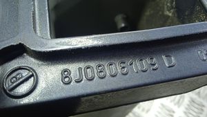 Audi TT TTS Mk2 Etupuskurin kannake 8J0806109D