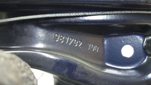 Mercedes-Benz C AMG W204 Mécanisme manuel vitre arrière 981702100