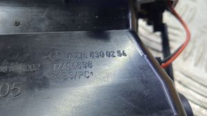 Mercedes-Benz CLS C218 AMG Garniture, panneau de grille d'aération latérale A2188300254