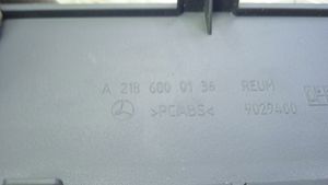 Mercedes-Benz CLS C218 AMG Autres pièces du tableau de bord A2186800136
